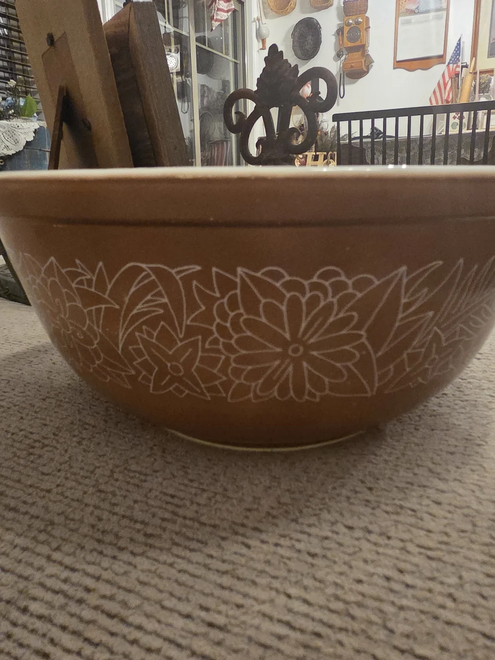 Pyrex Brown Floral Mixing Bowl and Lidded Casserole Set